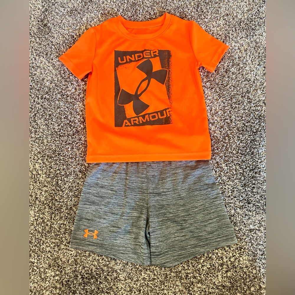 Under Armour Toddler boy shirt and shirt set 2T